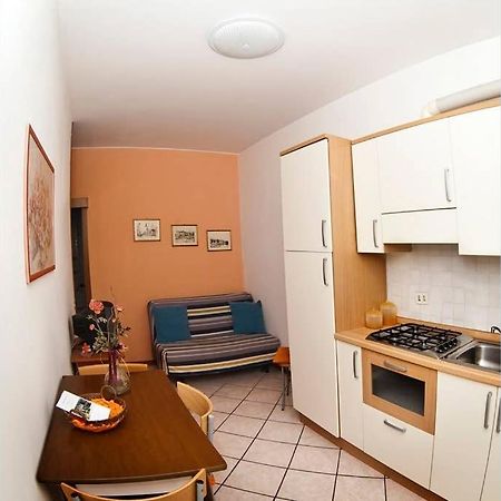 Casa Facchinetti Orange Apartment Μαλτσεζίνε Εξωτερικό φωτογραφία