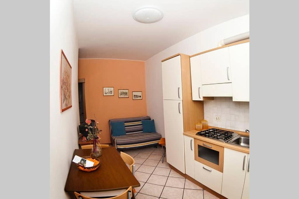 Casa Facchinetti Orange Apartment Μαλτσεζίνε Εξωτερικό φωτογραφία